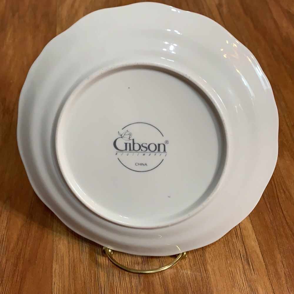 Gibson China Vintage Blue Rose Place Setting Gold Trimmed 5 Pieces Included - Picture 7 of 15